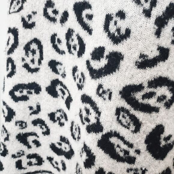 Altuzarra Wool Blend Cream w/Black Leopard Print Sweater Size L - Picture 8 of 12